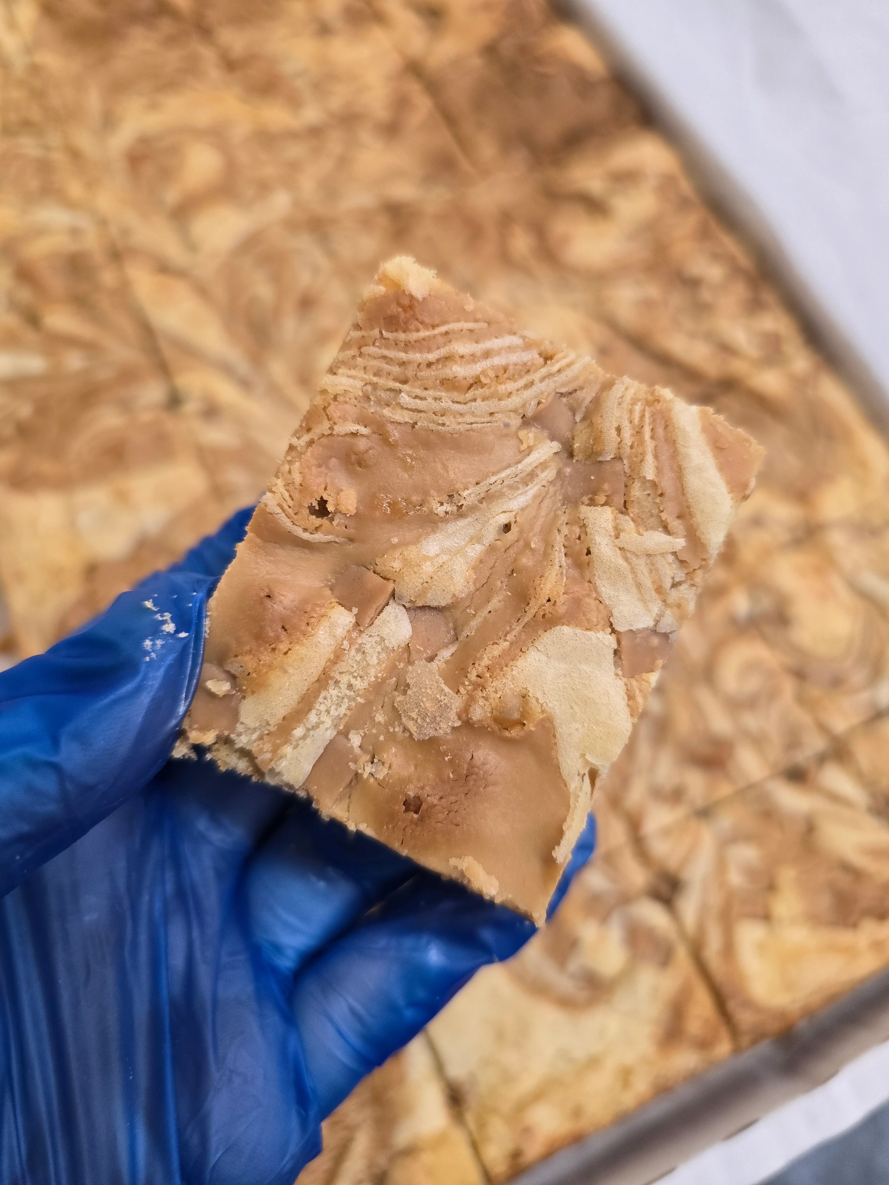 Gold Caramel Blondie Piece - Image 2