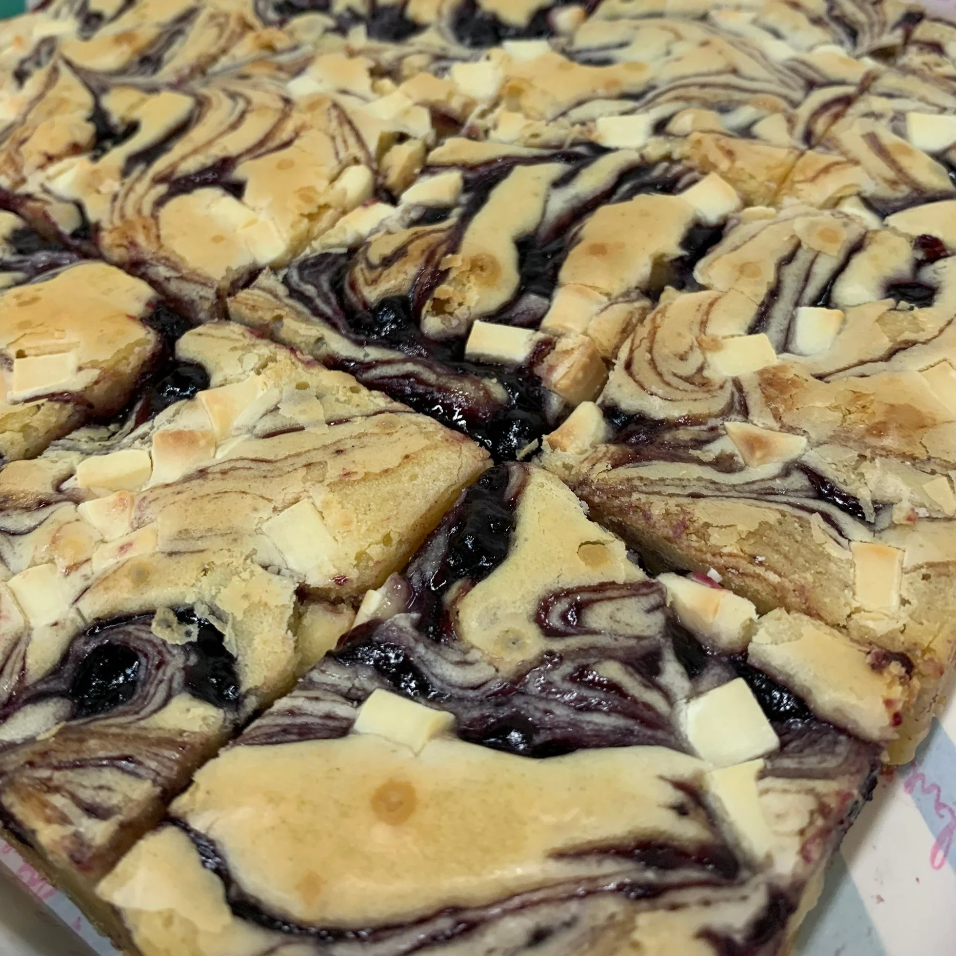 Lemon and Blueberry Blondie Piece