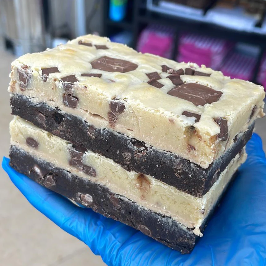 Half & Half White Chocolate Hazelnut Blondie Brownie Piece